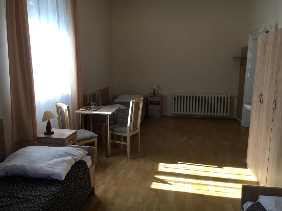 Stary Dom Zdrojowy Ośrodek wypoczynkowy *